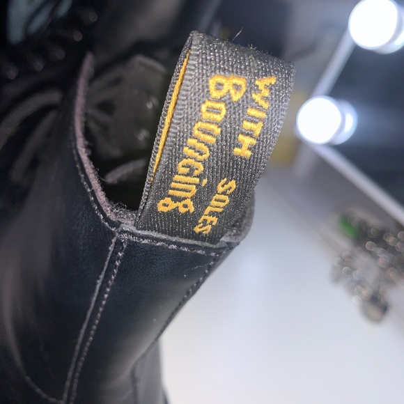 dr. Martens - Picture 3 of 5